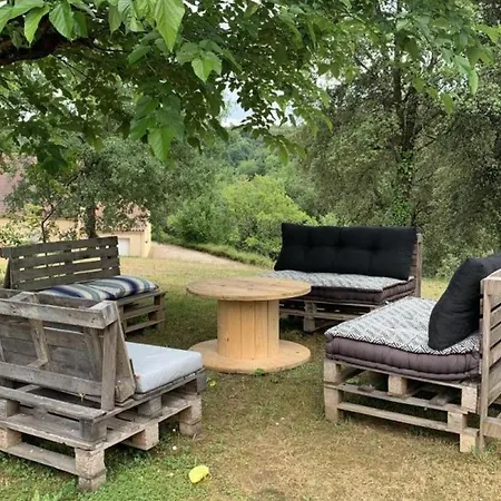 Hébergement de vacances Maison Spacieuse En Pierre Près De Sarlat, Idéale Pour Familles - Fr-1-616-191 *