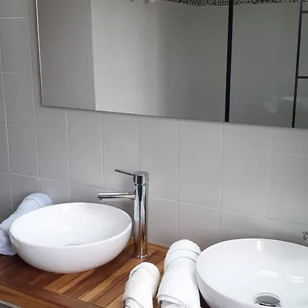 펜션 Maison Spacieuse En Pierre Pres De Sarlat, Ideale Pour Familles - Fr-1-616-191 *