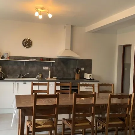 Hébergement de vacances Maison Spacieuse En Pierre Près De Sarlat, Idéale Pour Familles - Fr-1-616-191 Proissans